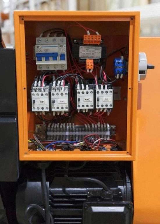 Токарно-винторезный станок Stalex WL-330B/1000
