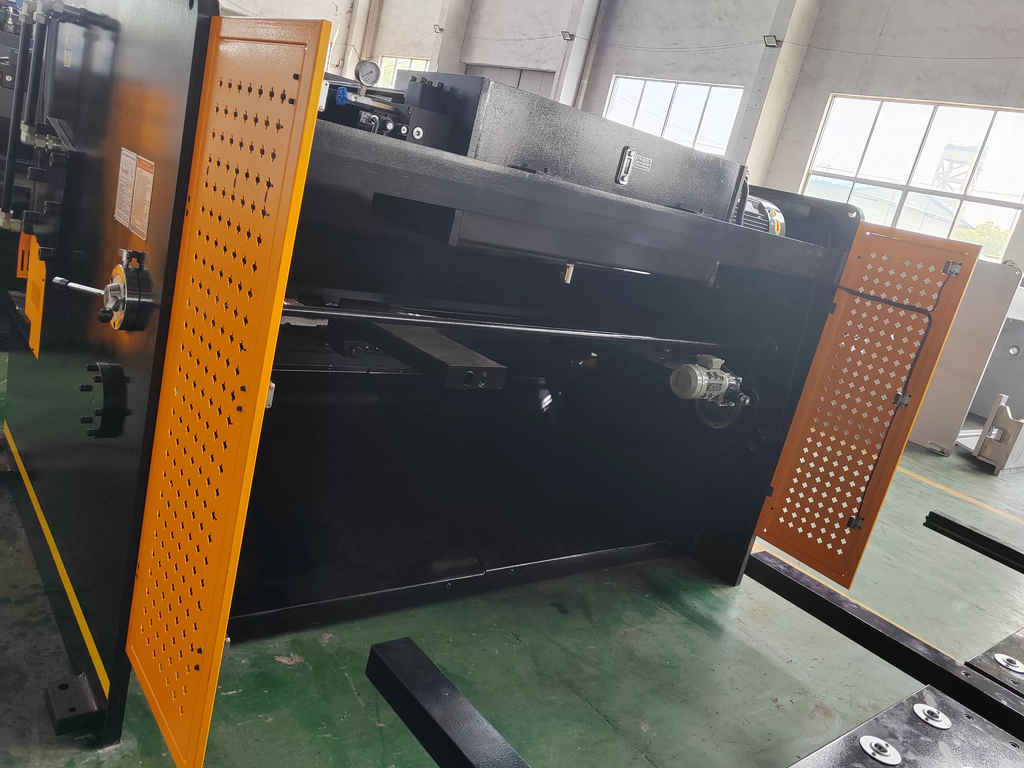 Гильотина гидравлическая Stalex HSB 4000x13